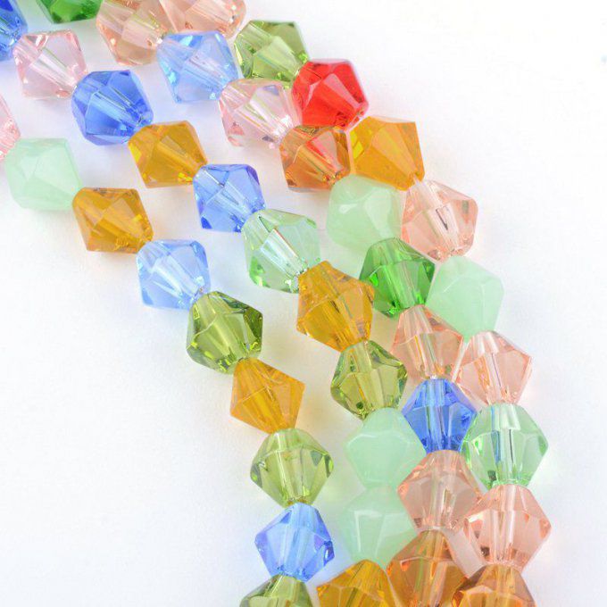 Perles facettées,forme de toupie 8mm mélange de couleurs  (env 40/45)  