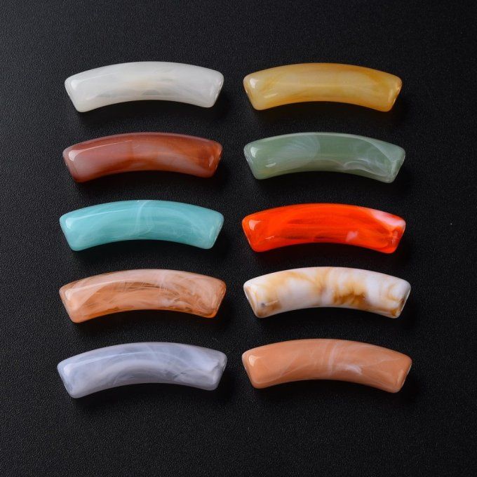 Perles en acrylique opaque en forme de tube incurvé 31x9.5x7.5mm imitation pierre naturelle (x50)