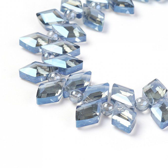 Perle de verre facettée forme de losange 13x8mm couleur bleue acier