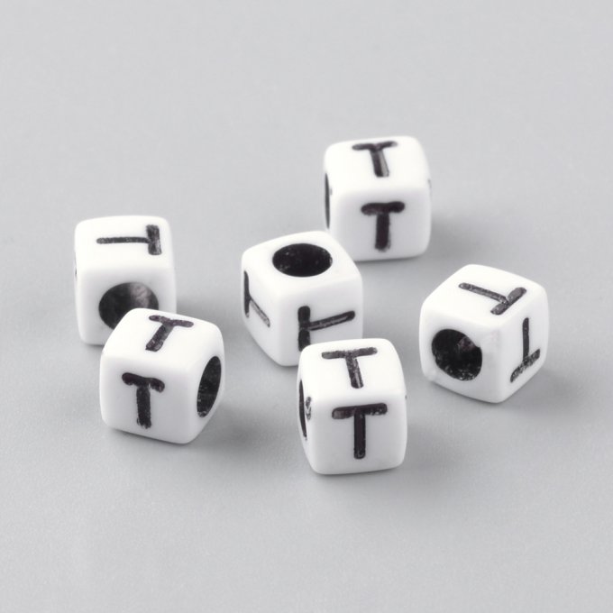 Perle alphabet en acrylique opaque  cube  noir /blanc   lettre T