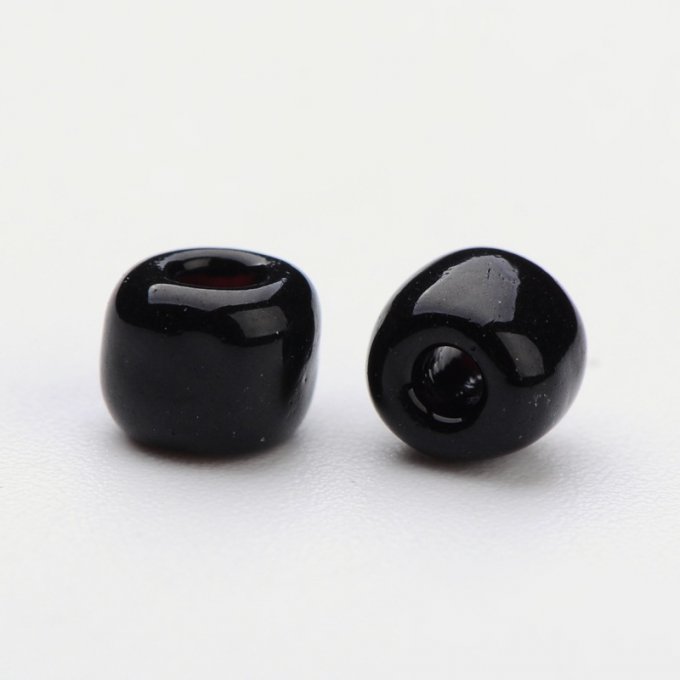 Rocaille  4mm, opaque , noir (20g)