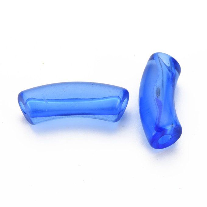 Perle acrylique  transparente en forme de tube incurvé  32x9.5x8mm  couleur bleu roi