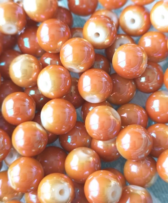Perles en verre  rondes ,8mm imitation jade couleur marron (x10) 