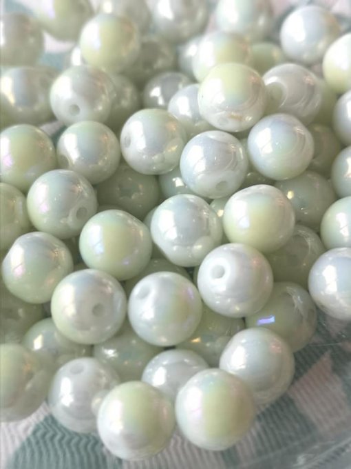 Perles en verre  rondes ,8mm imitation jade couleur beige  (x10) 