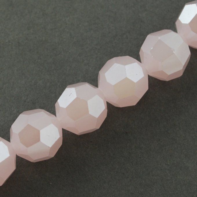 Perles en verre facettées ronde 4mm imitation jade couleur rose (env 100) 