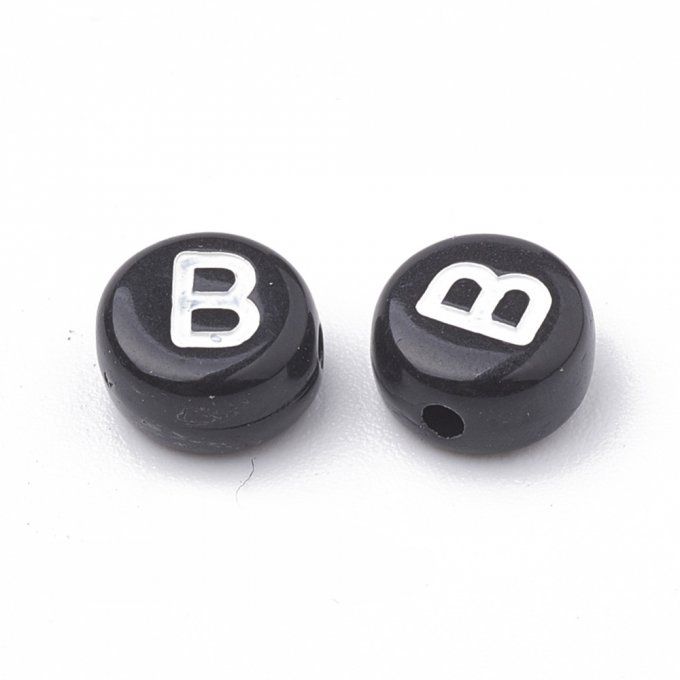 Perle alphabet en acrylique opaque  rond plat  blanc /noir lettre B