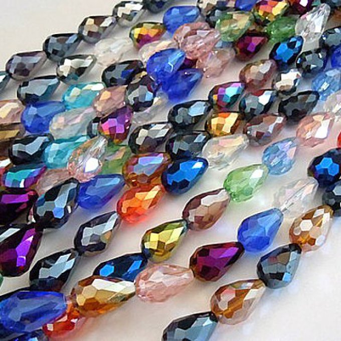 Perles de verre facettées en forme de gouttes 15x10mm mélanges de couleurs (1 chapelet AC)