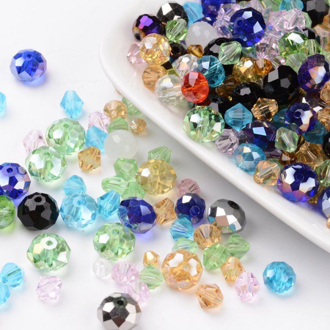 Mélange de perles facettées avec formes , tailles et couleurs  différentes (x20g)