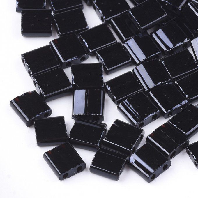 Rocailles  2 trous ,opaque, rectangulaire,  5x4.5~5.5x2~2.5mm, (x10) couleur noire