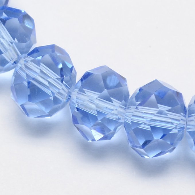 Perles facettées,transparentes,forme d'abaque 6x4mm bleuet (x50)