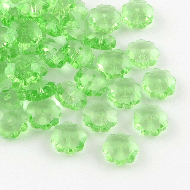 Perle de verre facettée forme marguerite 9.5-10x4mm couleur vert clair
