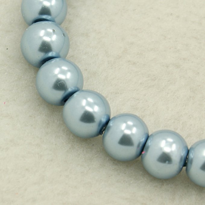 Perles rondes ,nacrées ,4 mm, bleu clair  (env 50)