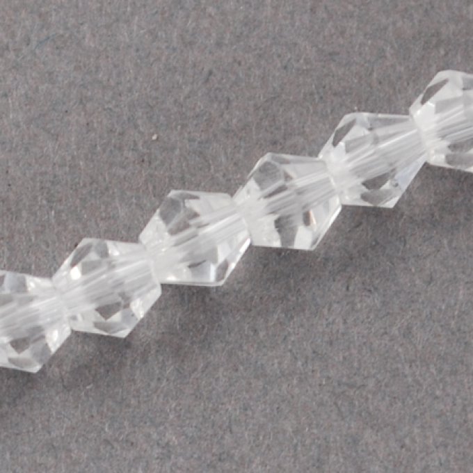 Perles facettées,forme  toupie 4x4mm cristal (x100)