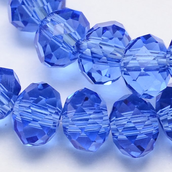 Perles facettées,transparentes, forme d'abaque 6x4mm bleu moyen (x50)