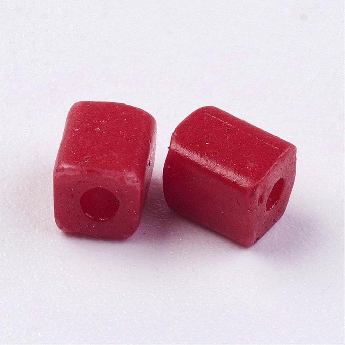 Perles de rocaille opaques  "cubiques"  3-7x3-4x3-4mm  rouge (20g)