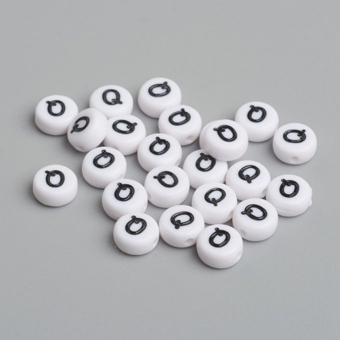 Perle alphabet en acrylique opaque  rond plat  noir /blanc lettre Q