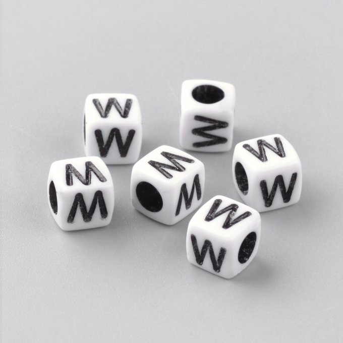 Perle alphabet en acrylique opaque  cube  noir /blanc   lettre W