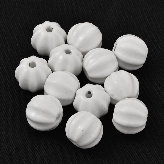 Perle porcelaine , citrouille Ø13x12 ,blanc