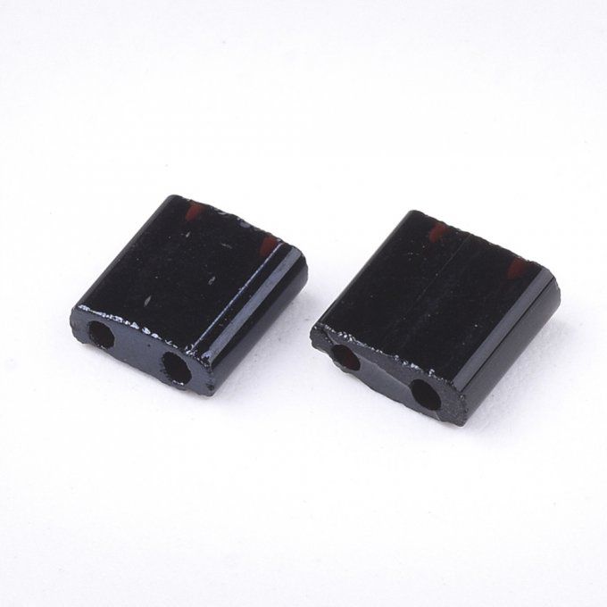Rocailles  2 trous ,opaque, rectangulaire,  5x4.5~5.5x2~2.5mm, (x10) couleur noire