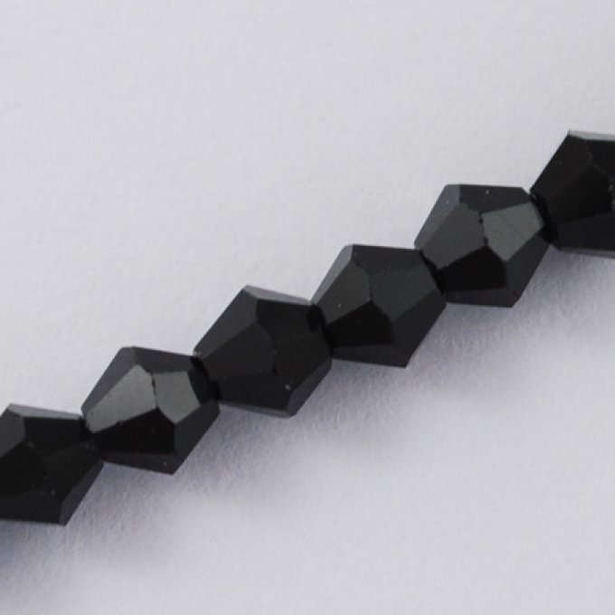 Perles facettées,forme de toupie 4x4mm noir (x100)