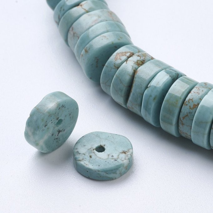 Perle en forme de rond plat, en howlite  naturelle colorée turquoise 8-8.5 x2- 3 mm  
