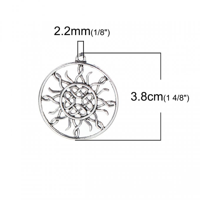 Pendentif en forme de  nœud Celtique 38x34mm argent antique