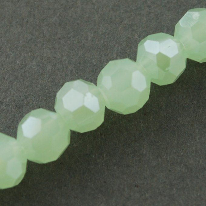 Perles en verre facettées ronde 4mm imitation jade couleur miellat (env 100)  
