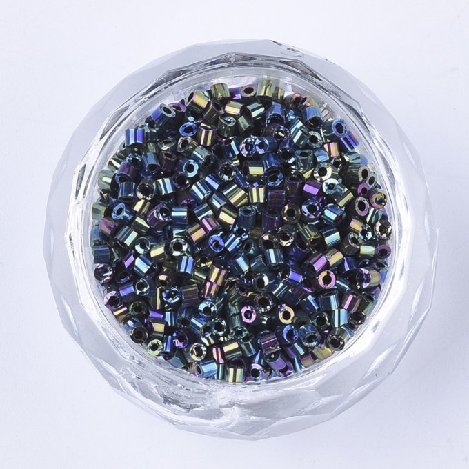 Rocailles (bugle)  tube 1.5~2x1~2mm métallique bleu irisé (x10g)