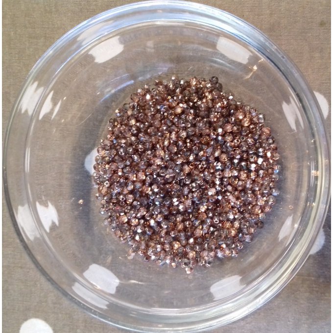 Preciosa 50 perles facettées  rondes 3x3mm Capri gold