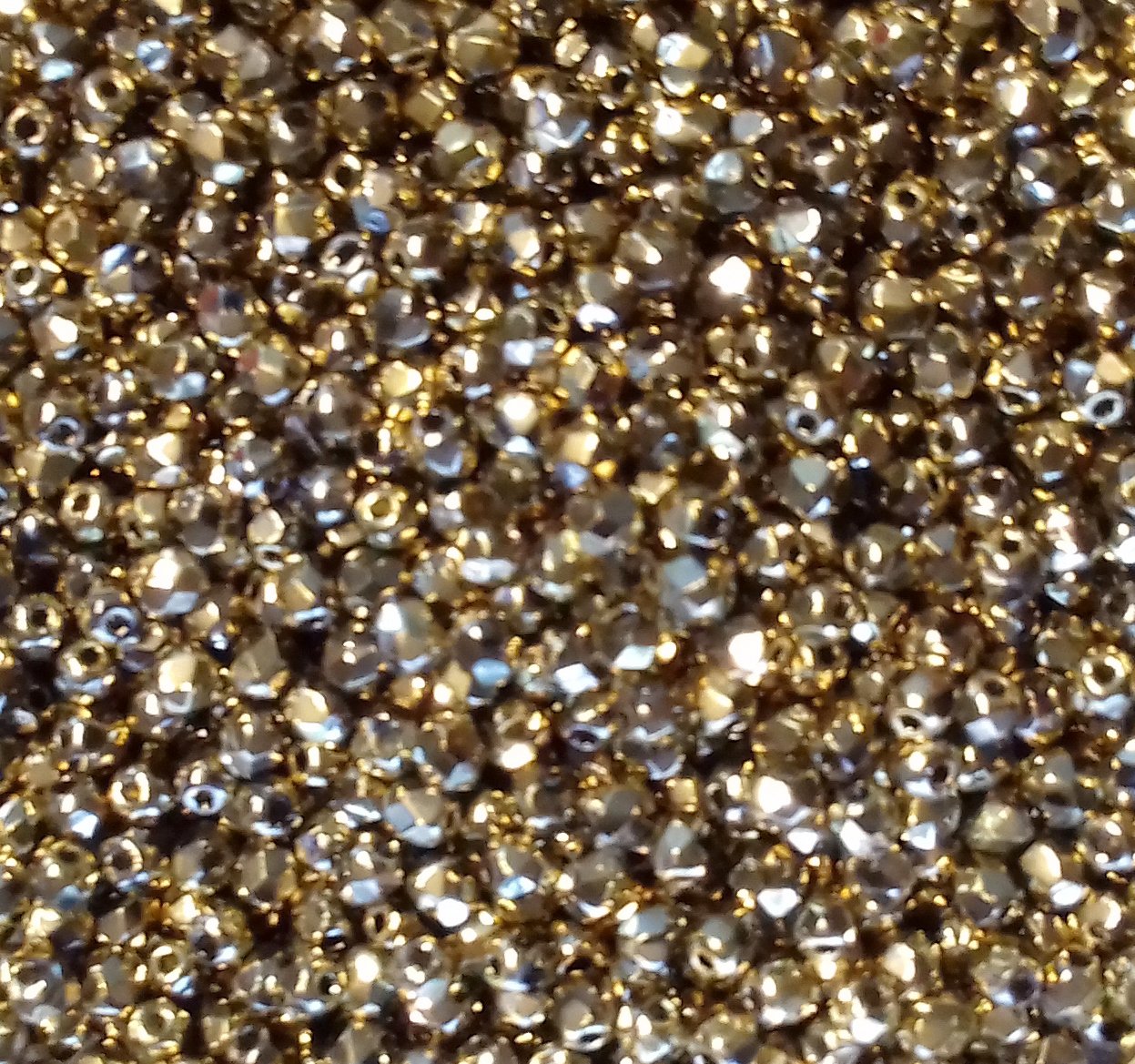 Preciosa 50 perles facettées  rondes 3x3mm Crystal amber