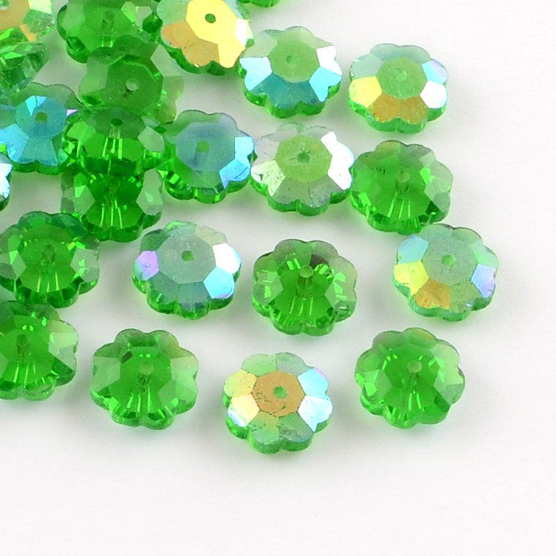 Perle de verre facettée forme marguerite 9.5-10x4mm couleur vert AB