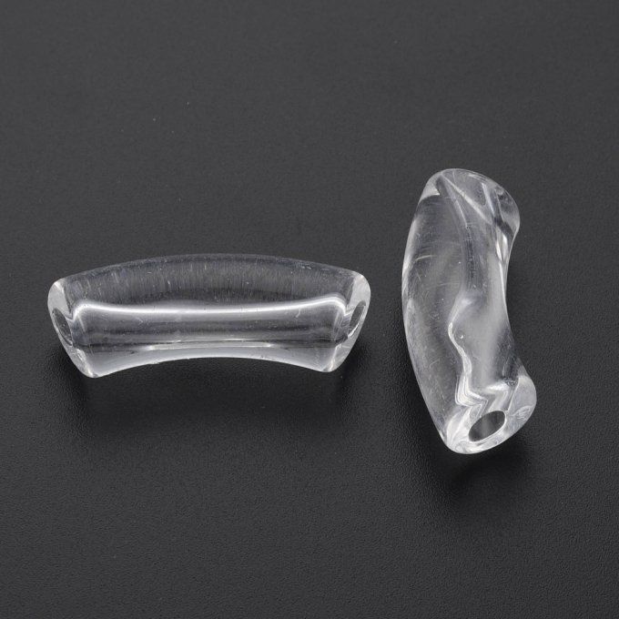 Perle acrylique  transparente en forme de tube incurvé  32x9.5x8mm  couleur cristal