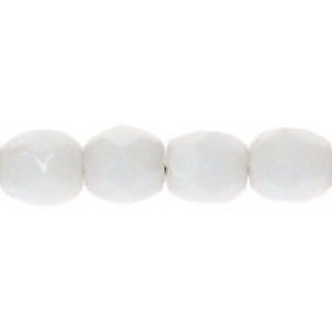 50 perles rondes facettées  4x4mm  Alabaster