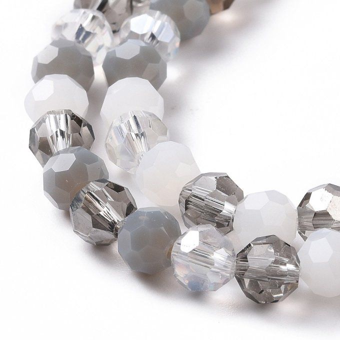 Perles verre facettées ronde, gris  , 5.5-6mm (env 95 perles)   (1 chapelet 9D)