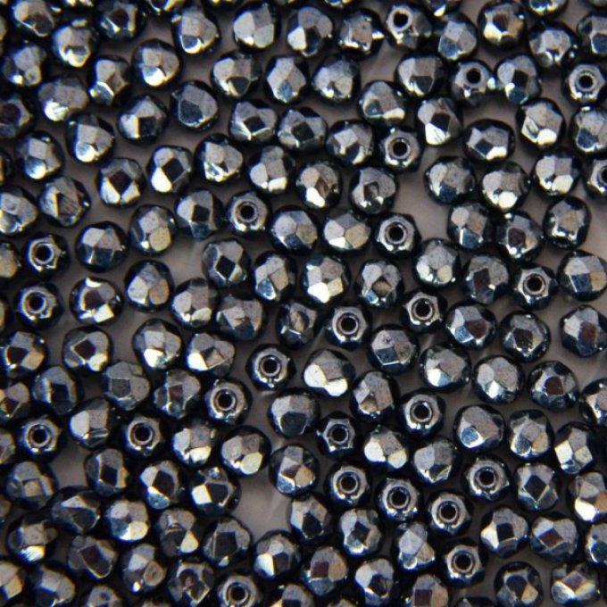 Preciosa 50 perles facettées  rondes 3x3mm Hematite