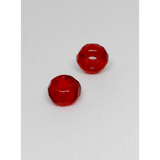 Perle en verre forme rondelle facettée de Bohème 8x12mm rouge transparent clair