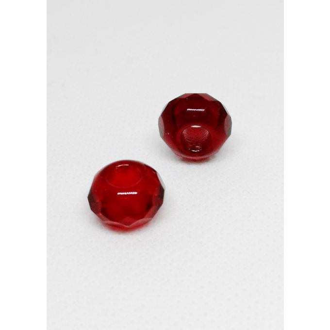 Perle en verre forme rondelle facettée de Bohème 8x12mm rouge transparent foncé