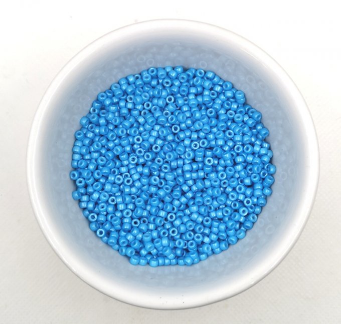 Perles de rocaille Matubo  8/0  3.1x2.10mm Pearl shine aqua (x10g)