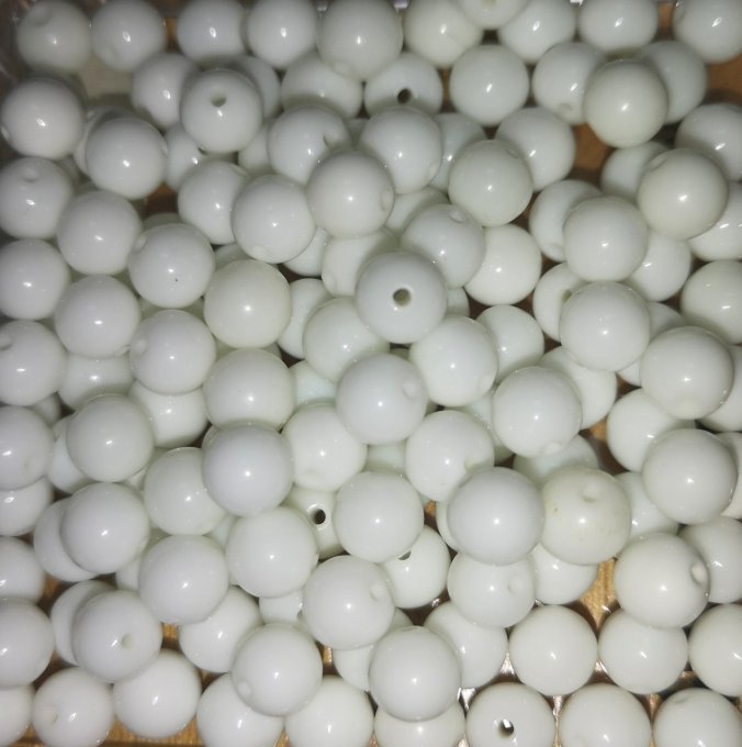 Perles porcelaine imitation jade blanche  Ø 8 mm 
