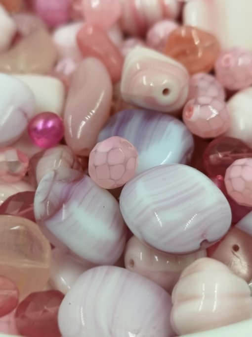 Preciosa Pressed Bead Mix Pink (x50g)