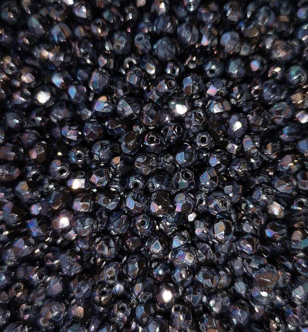 50 perles rondes facettées  4x4mm  Jet Iris