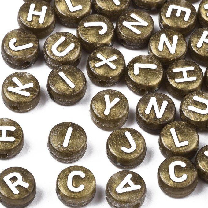 Perles en acrylique , opaque foncé ,lettres blanches  (50g) L7