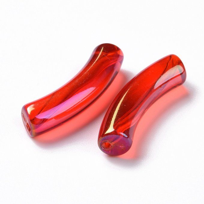 Perle acrylique  en forme de tube incurvé transparent ,effet irisé, 32x10x8mm rouge
