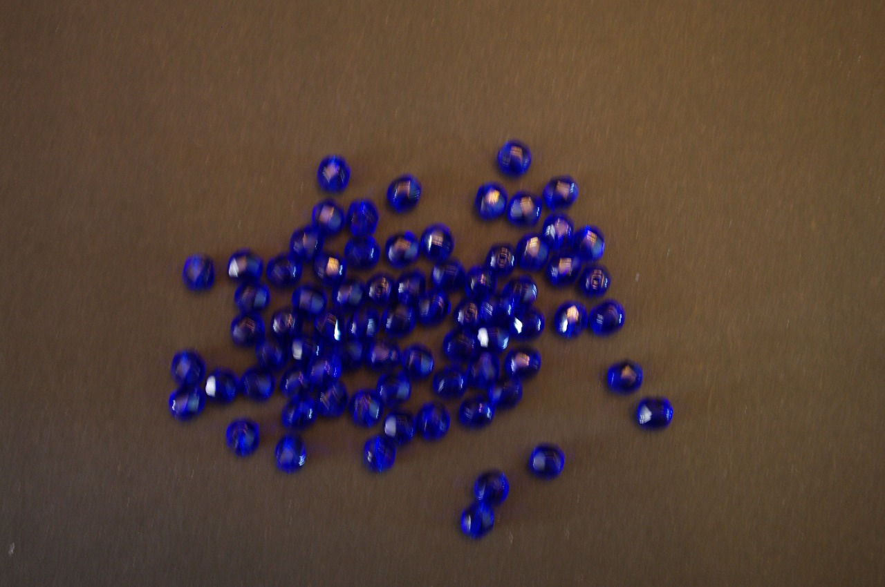 Preciosa 25 perles facettées 6mm  Cobalt blue