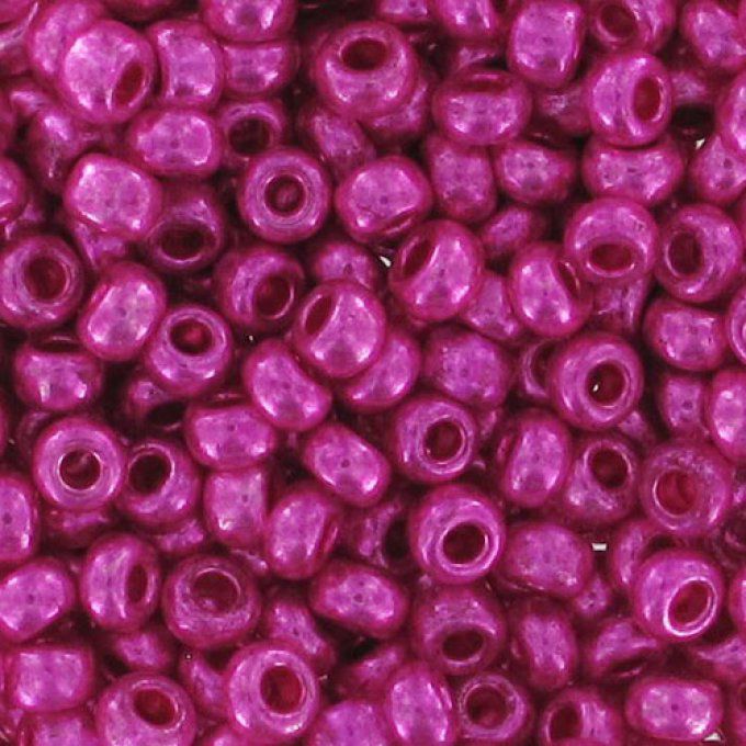 Rocaille Preciosa  11/0  Metallic fuchsia  (x20g)