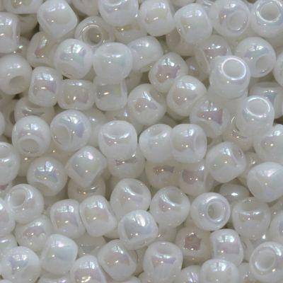 Rocaille  Toho taille 11/0  opaque-rainbow white   (x10g) 